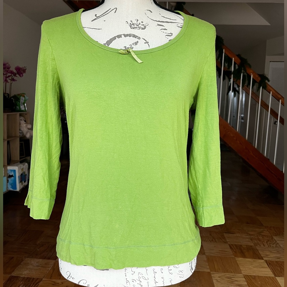 Bright Lime Green Scoop Neck 3/4 Sleeve Top